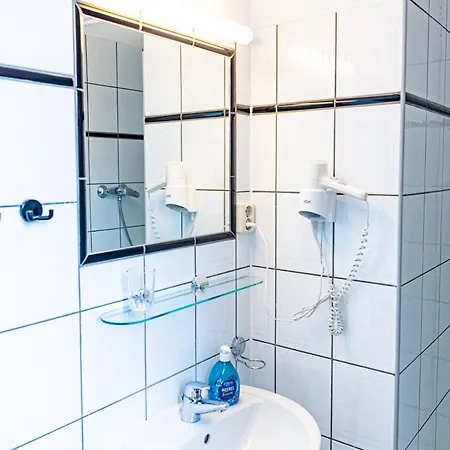 Haus Silko - In Lage - 3 Min Zum Direkt Am Kurpark * Rostock
